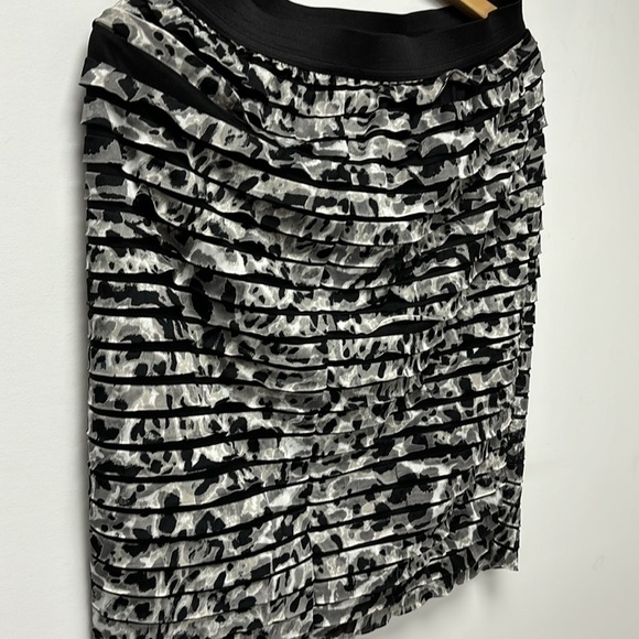 F.L.P. Faith, Love & Passion black and white Skirt size L with elastic waist - Picture 6 of 7